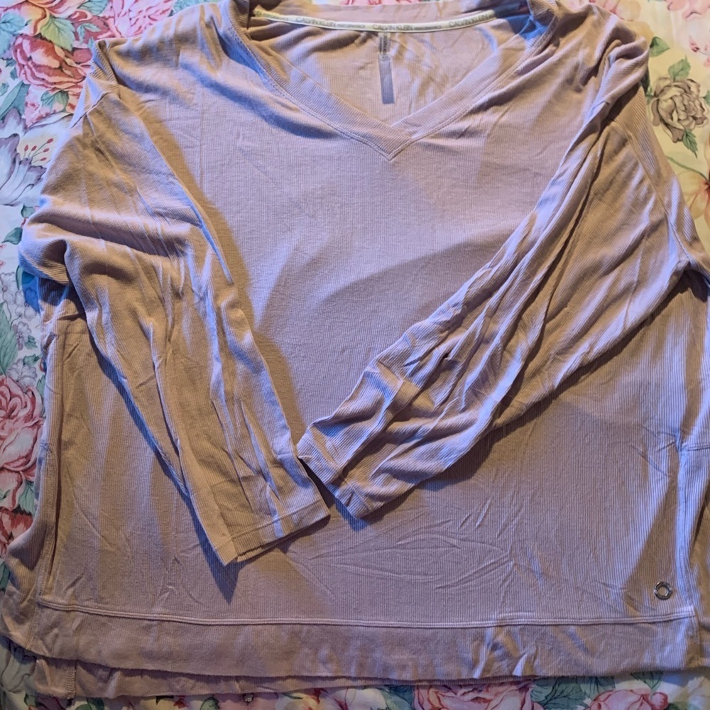 Calvin Klein Performance Women's V-Neck Long Sleeve Top - Lavender Size 1X